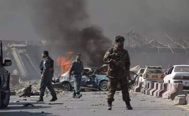 Afghanistan: కాబూల్‌ ఎయిర్‎పోర్ట్ వద్ద భారీ పేలుడు