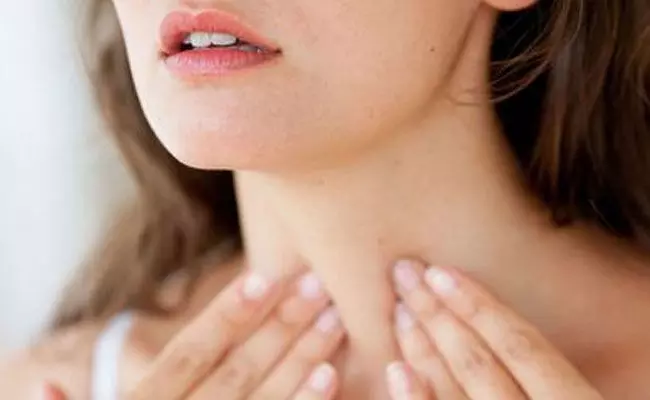 Sign of Thyroid: థైరాయిడ్ సమస్యలు పురుషుల కంటే మహిళల్లోనే ఎక్కువగా.. ఈ లక్షణాలుంటే కచ్చితంగా..