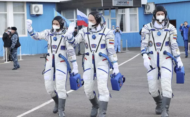ISS Russia : అంతర్జాతీయ అంతరిక్ష కేంద్రం నుంచి రష్యా ఔట్.. కారణం అదే..