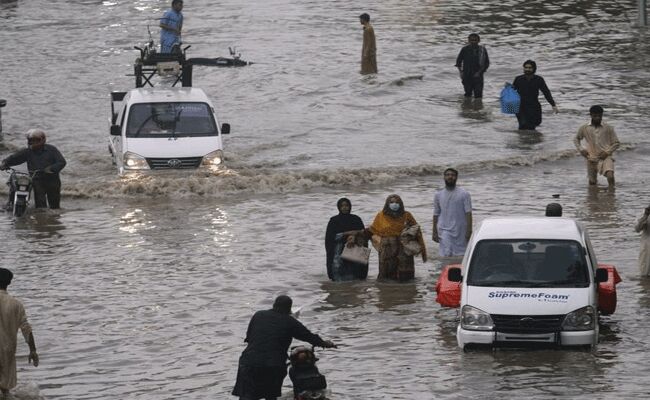 భారీ వర్షాలు.. ఐదుగురు మృతి