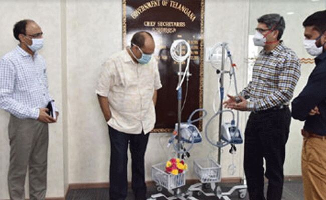 లైఫ్‌ సేవ్‌ ఎక్విప్‌మెంట్‌ ను ప్రభుత్వానికి విరాళంగా అందించిన డీజియో సంస్థ