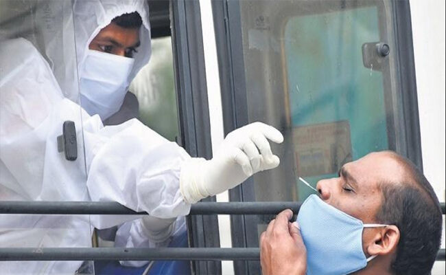 ఆంధ్రప్రదేశ్లో కట్టడి కాని కరోనా.. విపరీతంగా పెరుగుతున్న కేసులు ఆంధ్రప్రదేశ్లో కట్టడి కాని కరోనా.. విపరీతంగా పెరుగుతున్న కేసులు