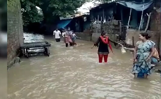 మధ్యప్రదేశ్ లో వరదలు.. ఎనిమిదిమంది జలసమాధి