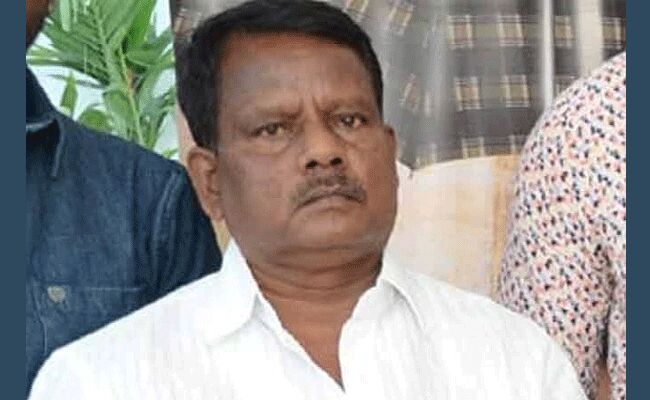 టాలీవుడ్ నిర్మాత కరోనాతో మృతి టాలీవుడ్ నిర్మాత కరోనాతో మృతి