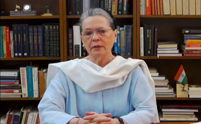 మేము ఎలా మనుగడ సాగించాలి : సోనియాగాంధి