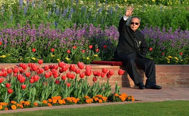 నేడు లోథి ఎస్టేట్‌లో ప్రణబ్‌ ముఖర్జీ అంత్యక్రియలు