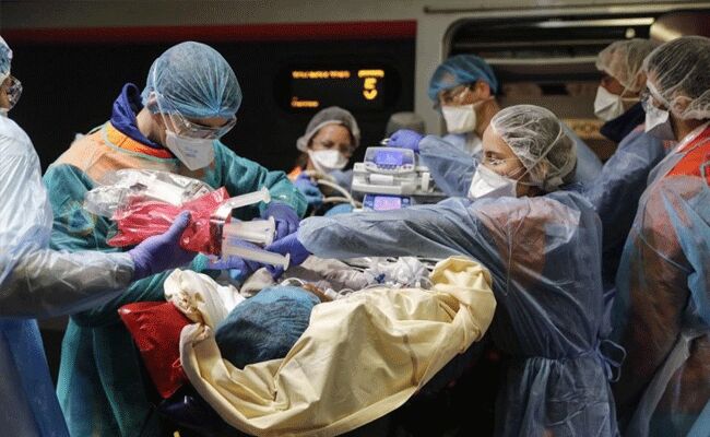 ఒకే కుటుంబానికి చెందిన 32 మందికి కోవిడ్