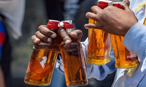 న్యూ ఇయర్ ఎఫెక్ట్.. ఏపీలో రెండు రోజుల్లో రూ.200 కోట్ల మద్యం అమ్మకాలు.. ఇక తెలంగాణలో.. న్యూ ఇయర్ ఎఫెక్ట్.. ఏపీలో రెండు రోజుల్లో రూ.200 కోట్ల మద్యం అమ్మకాలు.. ఇక తెలంగాణలో..