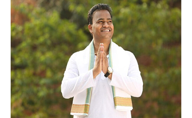 పి.వి రమేష్‌ పీఏనని బురిడీ కొట్టించిన నూతన నాయుడు