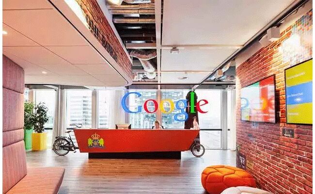 వారానికి నాలుగురోజులు మాత్రమే పనిదినాలుగా ప్రకటించిన గూగుల్ వారానికి నాలుగురోజులు మాత్రమే పనిదినాలుగా ప్రకటించిన గూగుల్