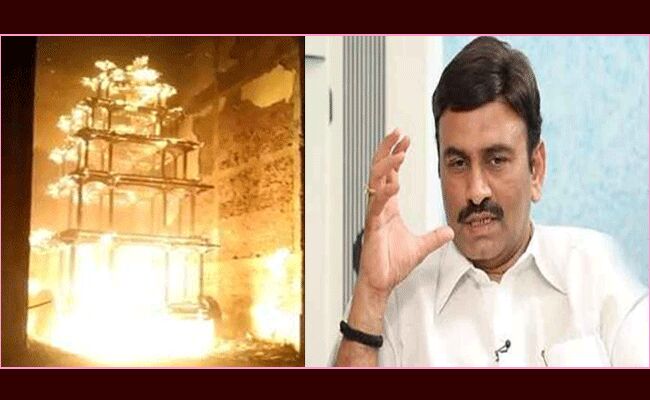 అంతర్వేది ప్రమాదంపై వైసీపీ ఎంపీ రఘురామకృష్ణరాజు సంచలన వ్యాఖ్యలు అంతర్వేది ప్రమాదంపై వైసీపీ ఎంపీ రఘురామకృష్ణరాజు సంచలన వ్యాఖ్యలు