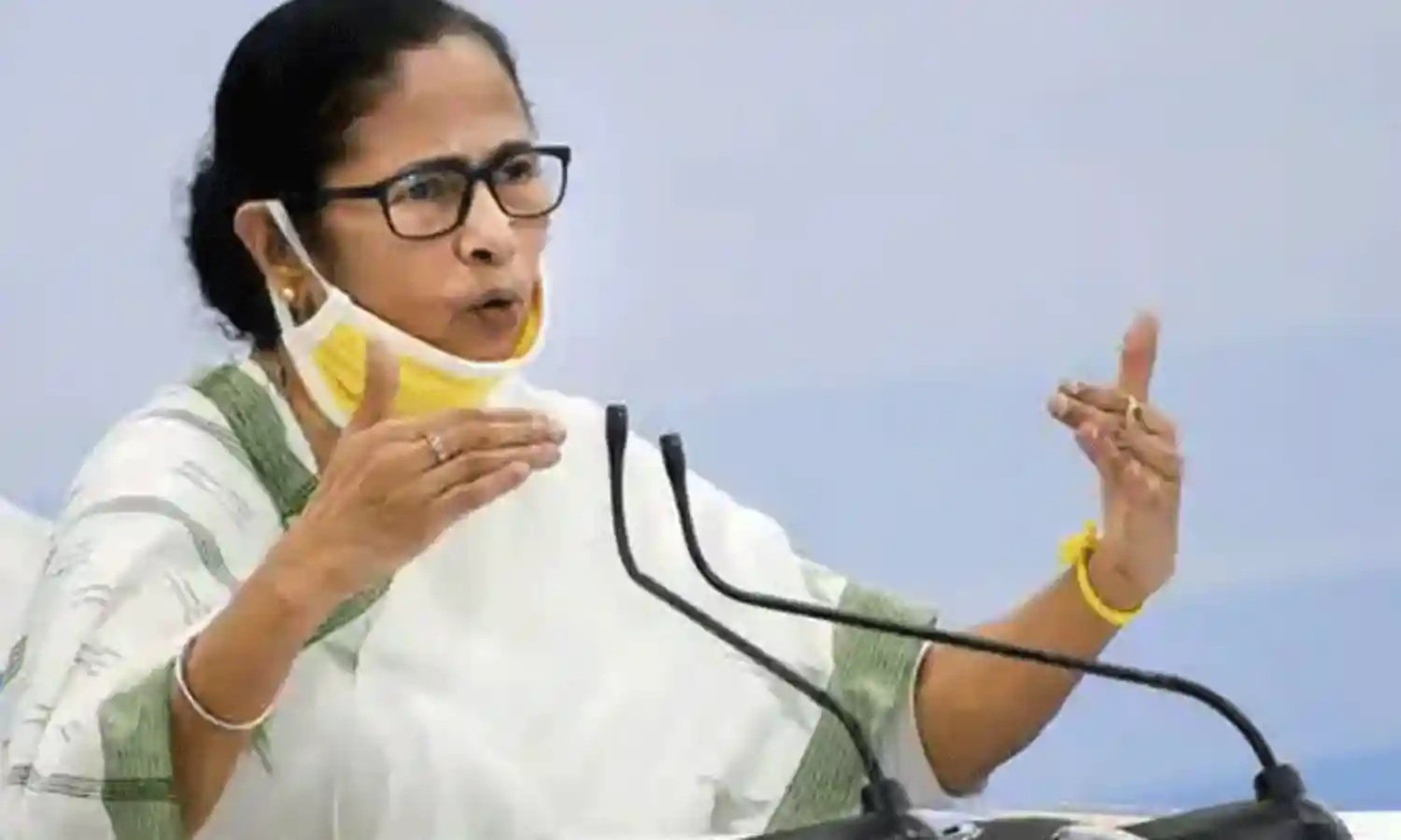 నిరూపిస్తే 100 గుంజీళ్లు తీస్తా: మమతా బెనర్జీ నిరూపిస్తే 100 గుంజీళ్లు తీస్తా: మమతా బెనర్జీ