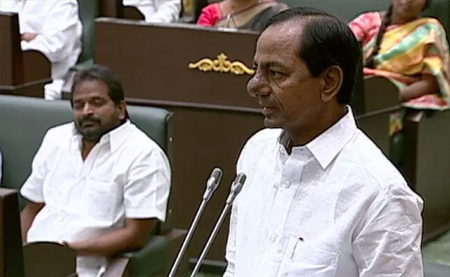 కరోనా యోధులకు వేతనాలు పెంచాం : సీఎం కేసీఆర్ కరోనా యోధులకు వేతనాలు పెంచాం : సీఎం కేసీఆర్