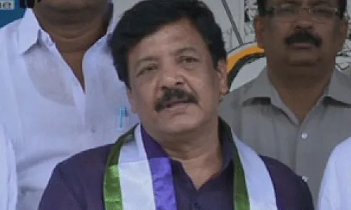 వైసీపీ ప్రభుత్వ వైఖరిపై జనసేన పీఏసీ సభ్యులు కందుల దుర్గేష్ ఆగ్రహం వైసీపీ ప్రభుత్వ వైఖరిపై జనసేన పీఏసీ సభ్యులు కందుల దుర్గేష్ ఆగ్రహం