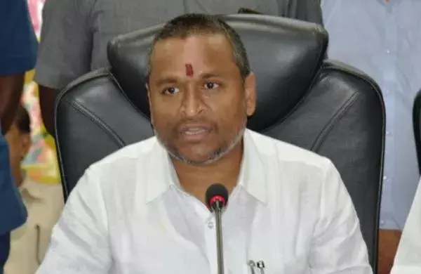 మంత్రి వెల్లంపల్లి తీరును ప్రశ్నిస్తున్న హిందూసమాజం మంత్రి వెల్లంపల్లి తీరును ప్రశ్నిస్తున్న హిందూసమాజం