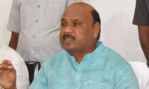 హార్టికల్చర్ పరిశోధన కేంద్రాన్ని కడపకు తరలిస్తున్నా రు : అయ్యన్న పాత్రుడు హార్టికల్చర్ పరిశోధన కేంద్రాన్ని కడపకు తరలిస్తున్నా రు : అయ్యన్న పాత్రుడు