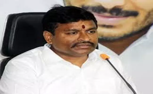 మంత్రి వెల్లంపల్లి ఇంటి ముందు జనసేన కార్యకర్తల ధర్నా మంత్రి వెల్లంపల్లి ఇంటి ముందు జనసేన కార్యకర్తల ధర్నా