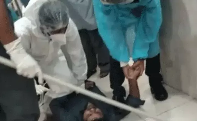 దారుణం.. ఓ ప్రైవేట్ ఆస్పత్రి సిబ్బంది నిర్వాకం..