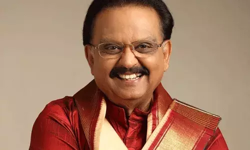 ఎస్పీ బాలు కోలుకోవాలని అభిమానులు, సినీ ప్రముఖుల పూజలు ఎస్పీ బాలు కోలుకోవాలని అభిమానులు, సినీ ప్రముఖుల పూజలు