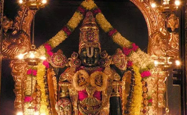 ఏడుకొండల వాడి ఆలయంలో ఎవరికీ తెలియని రహస్యాలు ఎన్నో..