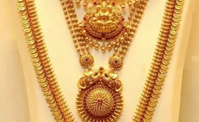 పెరిగిన బంగారం ధరలు..