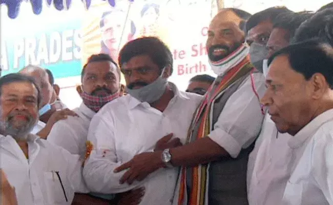 దుబ్బాక ఉప ఎన్నికకు ముందు చోటు చేసుకున్న కీలక పరిణామం