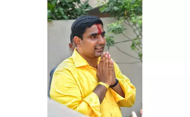 ప్రజల్లోకి వెళ్లే హక్కు నాకులేదా చెప్పండి : నారా లోకేశ్