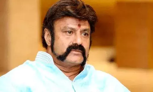 హైదరాబాద్ వరదలపై ఇండస్ట్రీలో చర్చించి నిర్ణయం తీసుకుంటాం : బాలయ్య