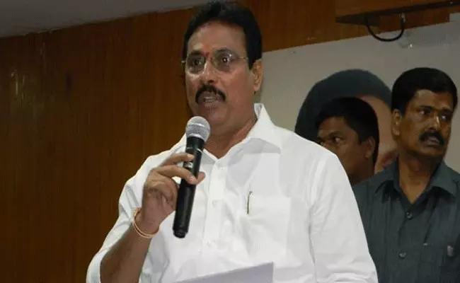 సీఎం కేసీఆర్ను విమర్శించే నైతిక హక్కు ప్రతిపక్షాలకు లేదు : దానం నాగేందర్ సీఎం కేసీఆర్ను విమర్శించే నైతిక హక్కు ప్రతిపక్షాలకు లేదు : దానం నాగేందర్