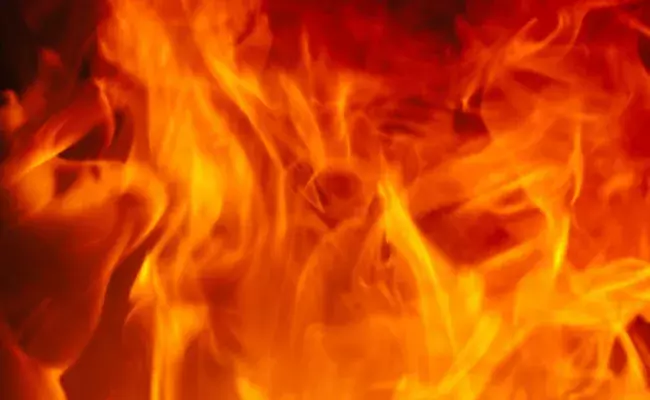 హైదరాబాద్‌ న్యూ ఎమ్మెల్యే క్వార్టర్స్‌లో అగ్నిప్రమాదం