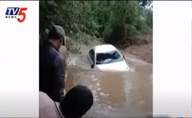 చిత్తూరు జిల్లాలో మరో కారు ప్రమాదం