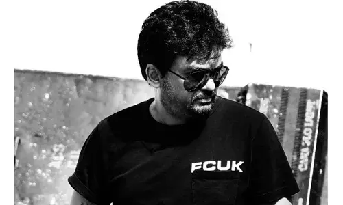 చెత్త మనుషుల మధ్య నా జీవితం సగం..: పూరీ జ్ఞానోదయం చెత్త మనుషుల మధ్య నా జీవితం సగం..: పూరీ జ్ఞానోదయం