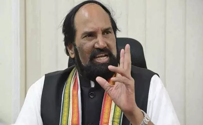 ఆ ఇద్దరు నాటకాలాడుతున్నారు : టీపీసీసీ చీఫ్ ఉత్తమ్ ఆ ఇద్దరు నాటకాలాడుతున్నారు : టీపీసీసీ చీఫ్ ఉత్తమ్