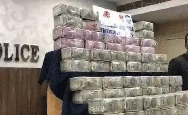 హైదరాబాద్‌లో కోటి రూపాయలకు పైగా హవాలా నగదును సీజ్ చేసిన పోలీసులు