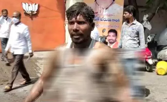 బీజేపీ ఆఫీస్ ఎదుట ఆత్మహత్యాయత్నానికి పాల్పడ్డ గంగుల శ్రీనివాస్ మృతి బీజేపీ ఆఫీస్ ఎదుట ఆత్మహత్యాయత్నానికి పాల్పడ్డ గంగుల శ్రీనివాస్ మృతి