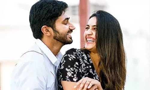 పెళ్లి డేట్ ఫిక్స్.. ఎవర్నీ పిలవట్లేదు.. పెళ్లి డేట్ ఫిక్స్.. ఎవర్నీ పిలవట్లేదు..