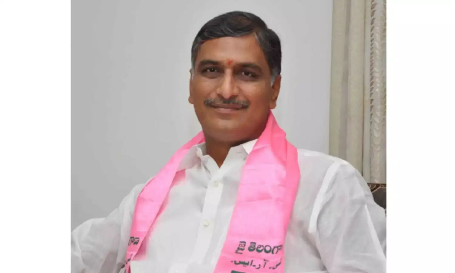 మరోసారి పెద్దమనసును చాటుకున్న మంత్రి హరీష్రావు మరోసారి పెద్దమనసును చాటుకున్న మంత్రి హరీష్రావు
