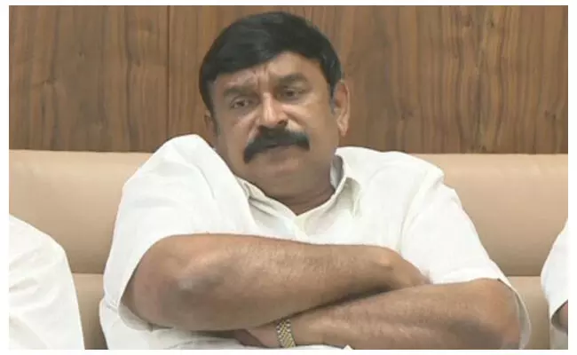 పేదలకు ఇళ్ల పట్టాల విషయంలో ప్రభుత్వం ఘోరంగా విఫలమైంది - విష్ణుకుమార్ రాజు పేదలకు ఇళ్ల పట్టాల విషయంలో ప్రభుత్వం ఘోరంగా విఫలమైంది - విష్ణుకుమార్ రాజు