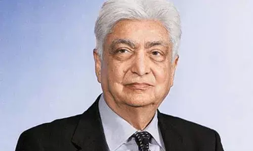 దానంలో కలియుగ కర్ణుడు.. రోజుకు రూ.22 కోట్లు దానం