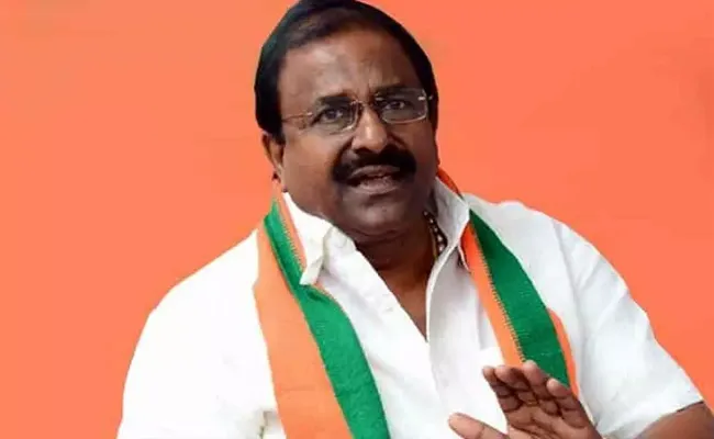 సింహాచలం భూముల్ని రాజధానికి వాడాలని ప్రభుత్వం చూస్తోంది : సోము వీర్రాజు సింహాచలం భూముల్ని రాజధానికి వాడాలని ప్రభుత్వం చూస్తోంది : సోము వీర్రాజు