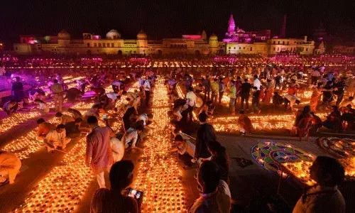 అయోధ్యలో అయిదులక్షల దీపాలతో.. అయోధ్యలో అయిదులక్షల దీపాలతో..