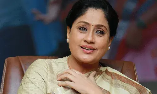 మేయర్ పదవి మేసేవారికి ఇస్తారా..: విజయశాంతి మేయర్ పదవి మేసేవారికి ఇస్తారా..: విజయశాంతి