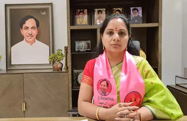 గ్రేటర్ ఎన్నికల్లో టీఆర్ఎస్ పార్టీని గెలిపించాలని కోరిన కవిత గ్రేటర్ ఎన్నికల్లో టీఆర్ఎస్ పార్టీని గెలిపించాలని కోరిన కవిత