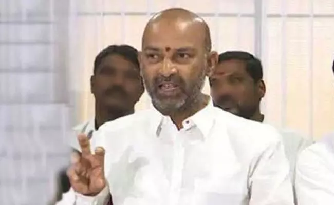 టీఆర్ఎస్, ఎంఐఎంపై బండి సంజయ్ తీవ్ర విమర్శలు టీఆర్ఎస్, ఎంఐఎంపై బండి సంజయ్ తీవ్ర విమర్శలు