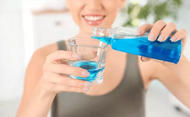 మౌత్వాష్తో కరోనా.. !! మౌత్వాష్తో కరోనా.. !!