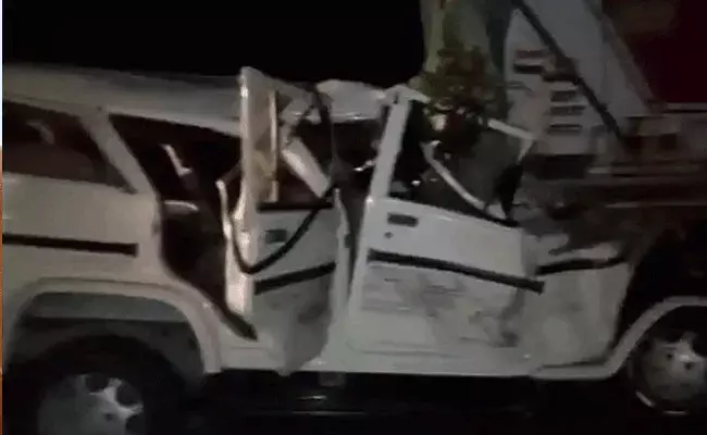 పెళ్లికి వెళ్లి వస్తుండగా ఘోర రోడ్డు ప్రమాదం.. 14 మంది మృతి