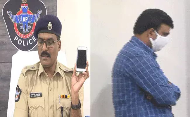 భార్య నగ్న వీడియోలు బయటపెట్టిన భర్త భార్య నగ్న వీడియోలు బయటపెట్టిన భర్త