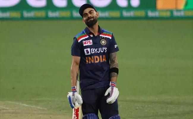 అరుదైన రికార్డు సొంతం చేసుకున్న టీమిండియా కెప్టెన్ విరాట్ కోహ్లి అరుదైన రికార్డు సొంతం చేసుకున్న టీమిండియా కెప్టెన్ విరాట్ కోహ్లి