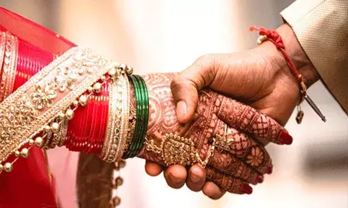 ఆమె కోసం అతడు.. పేరుని, మతాన్ని మార్చుకుని