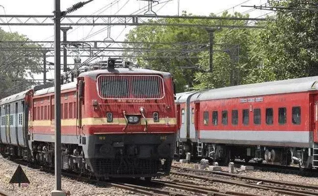 రైల్వేలో ఉద్యోగాలు.. స్పోర్ట్స్ కోటాలో భర్తీ రైల్వేలో ఉద్యోగాలు.. స్పోర్ట్స్ కోటాలో భర్తీ